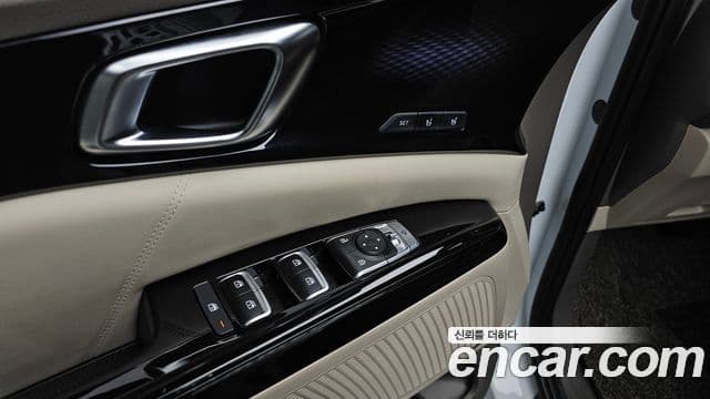 Kia Carnival 2022 — Фото 15/20