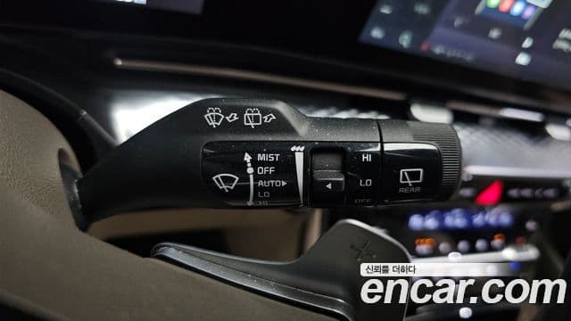 Kia Carnival 2022 — Фото 17/20