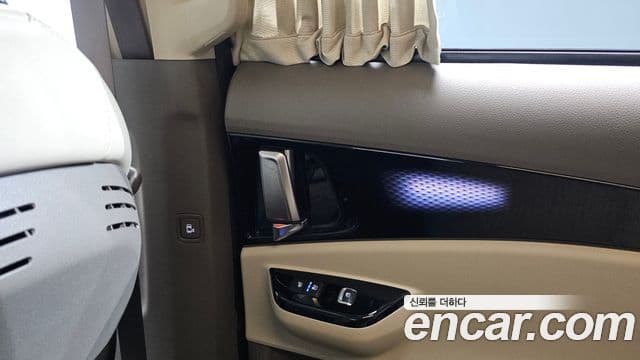 Kia Carnival 2022 — Фото 19/20