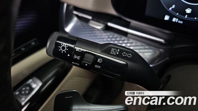 Kia Carnival 2022 — Photo 12/37