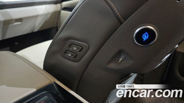 Kia Carnival 2022 — Photo 30/37