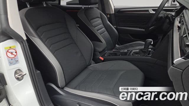 Volkswagen Arteon 2022 — ფოტო 17/20