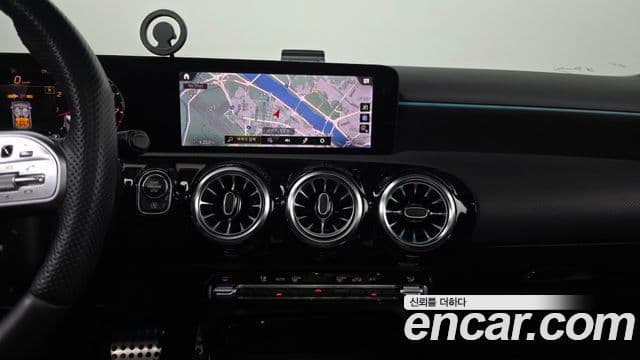 Mercedes-Benz A-Class 2022 — ფოტო 13/20