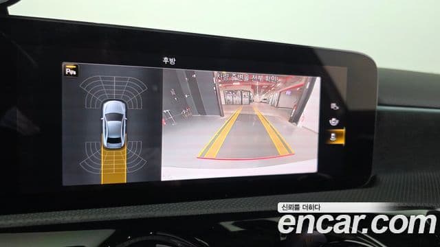 Mercedes-Benz A-Class 2022 — ფოტო 14/20