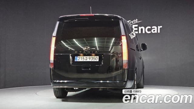Hyundai Staria 2021 — ფოტო 4/20