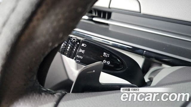 Hyundai Staria 2021 — ფოტო 15/20