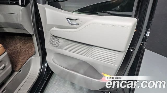 Hyundai Staria 2021 — Photo 29/31