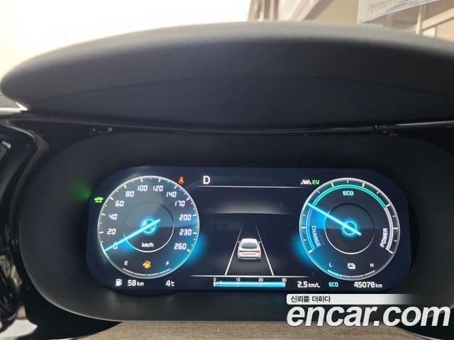 Kia K5 2023 — ფოტო 4/18