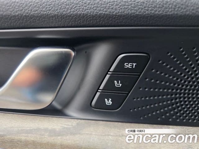 Kia K5 2023 — ფოტო 8/18