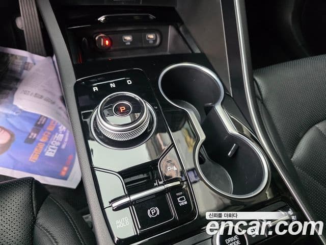 Kia K5 2023 — ფოტო 14/18
