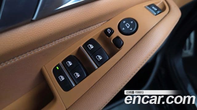 BMW X5 2019 — Photo 20/35