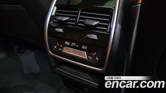 BMW X5 2019 — Photo 5/35