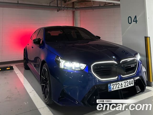 BMW M5 2025 — ფოტო 1/9