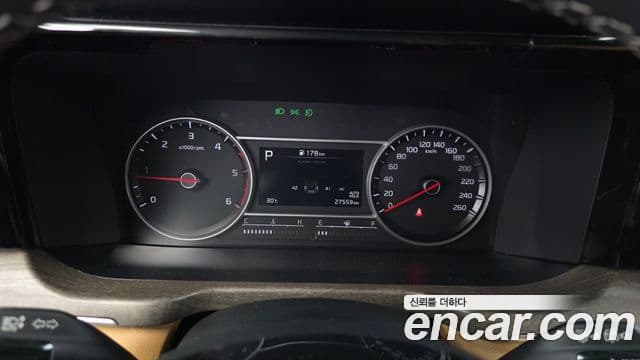 Kia Sorento 2021 — Şəkil 8/20