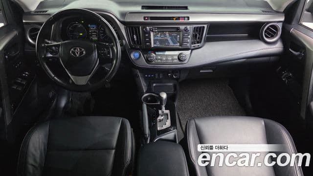 Toyota RAV4 2018 — Şəkil 14/20