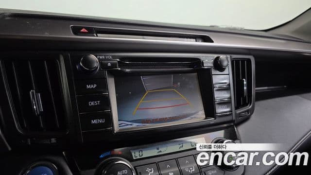 Toyota RAV4 2018 — Şəkil 5/20