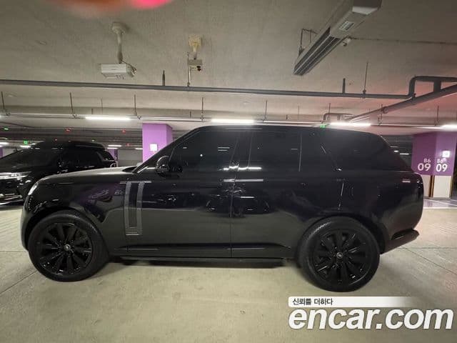 Land Rover Range Rover 2025 — ფოტო 2/5