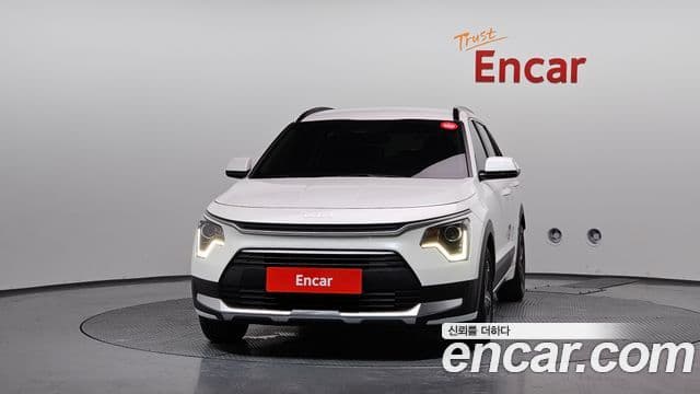 Kia Niro 2022 — ფოტო 3/20