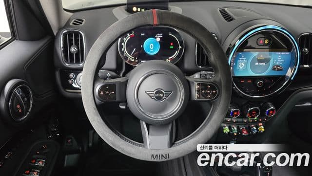 Mini Cooper Countryman 2023 — ფოტო 12/20