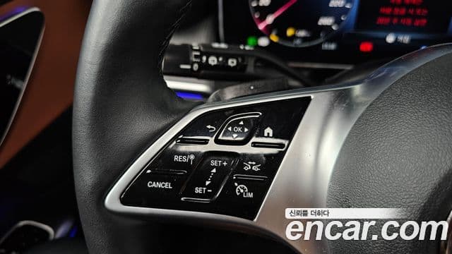 Mercedes-Benz GLC-Class 2023 — ფოტო 16/20