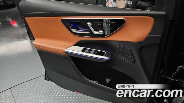 Mercedes-Benz GLC-Class 2023 — ფოტო 19/20