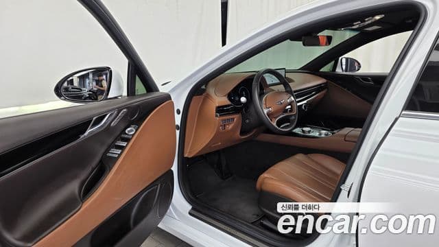 Genesis Electrified G80 2023 — Şəkil 10/20