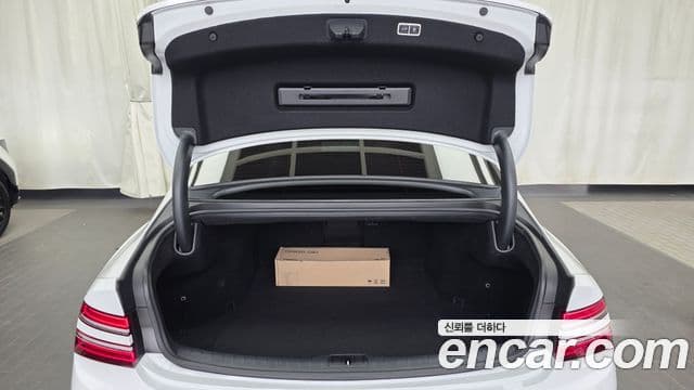 Genesis Electrified G80 2023 — Şəkil 20/20