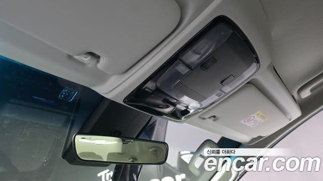 Hyundai Staria 2022 — ფოტო 20/31