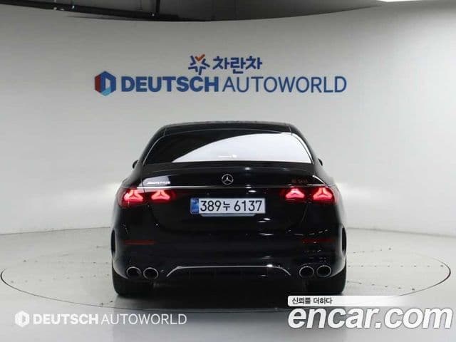 Mercedes-Benz E-Class 2025 — Photo 16/20