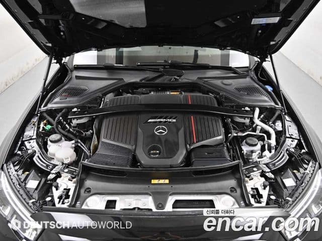 Mercedes-Benz E-Class 2025 — Photo 9/20
