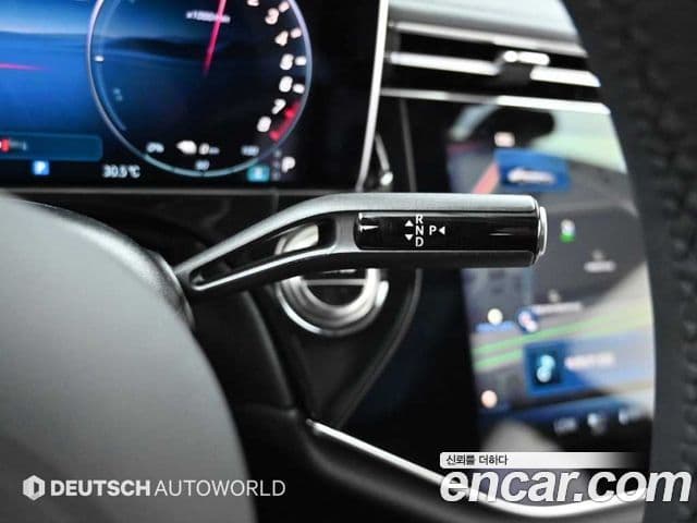 Mercedes-Benz E-Class 2025 — Photo 14/20