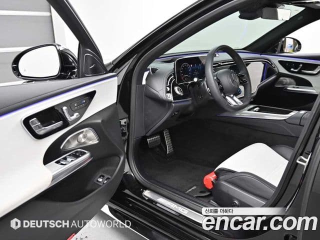 Mercedes-Benz E-Class 2025 — Photo 19/20