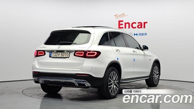 Mercedes-Benz GLC-Class 2021 — ფოტო 2/20