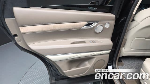 Genesis GV80 2023 — Photo 29/40