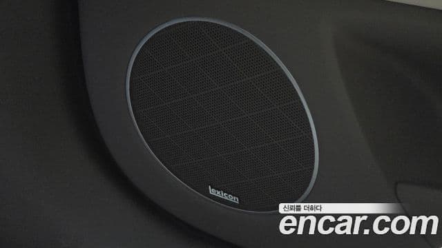 Genesis GV80 2023 — Photo 14/40