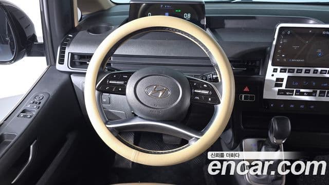 Hyundai Staria 2023 — ფოტო 13/20