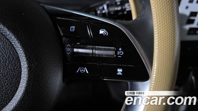Hyundai Staria 2023 — ფოტო 15/20