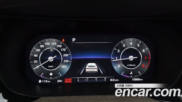 Kia K5 2022 — ფოტო 8/20