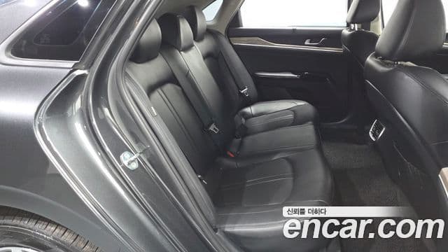 Kia K5 2022 — ფოტო 11/20