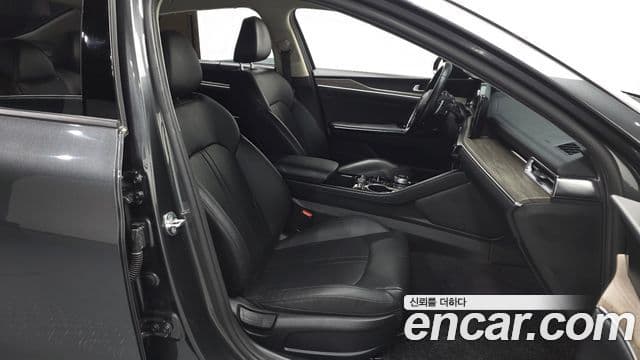 Kia K5 2022 — ფოტო 12/20