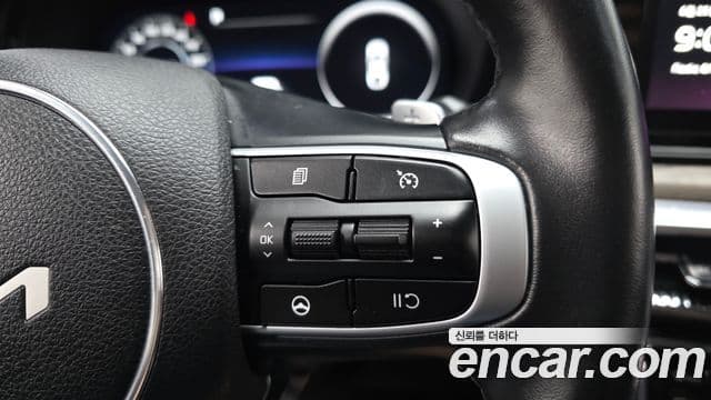 Kia K5 2022 — ფოტო 14/20