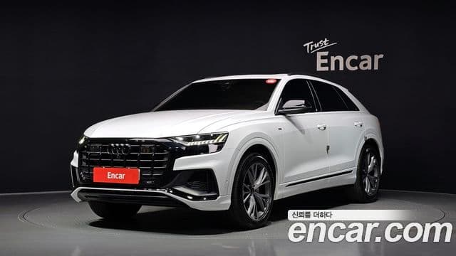 Audi Q7 2022 — Şəkil 1/20