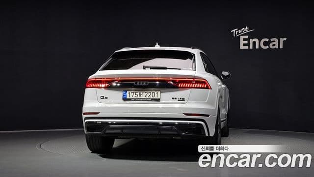 Audi Q7 2022 — Şəkil 4/20
