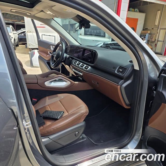 Mercedes-Benz GLE-Class 2024 — Şəkil 8/20