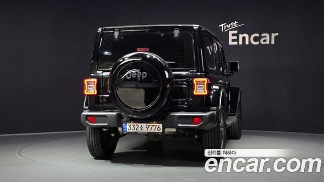 Jeep Wrangler 2021 — Photo 16/30