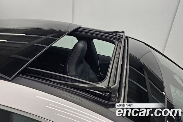 Mercedes-Benz CLA-Class 2025 — Фото 12/20