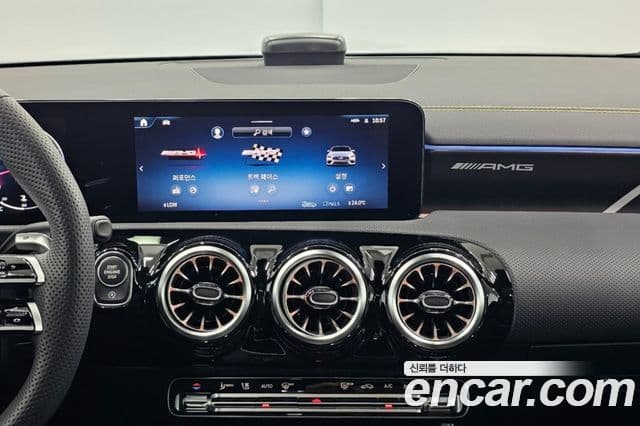 Mercedes-Benz CLA-Class 2025 — Фото 16/20