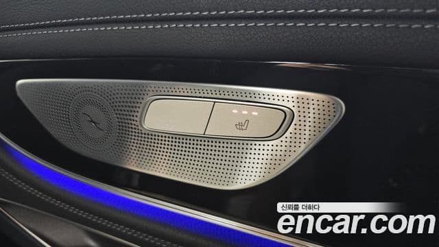 Mercedes-Benz AMG GT 2019 — Şəkil 19/20