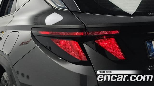 Hyundai Tucson Hybrid 2021 — Photo 9/30