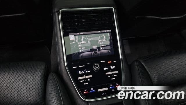 Porsche Panamera 2021 — Şəkil 19/20
